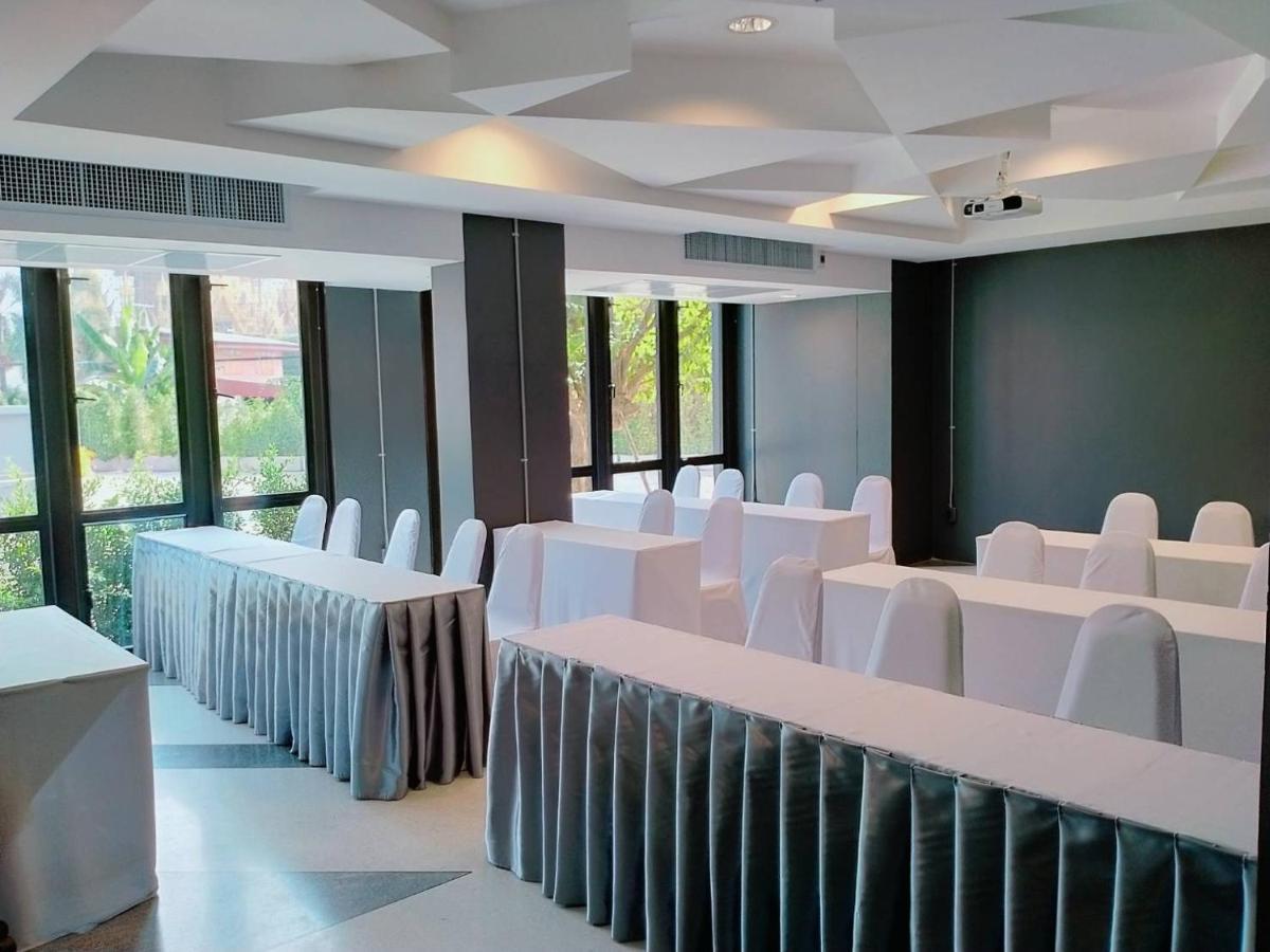 Ou Hotel Phitsanulok Εξωτερικό φωτογραφία