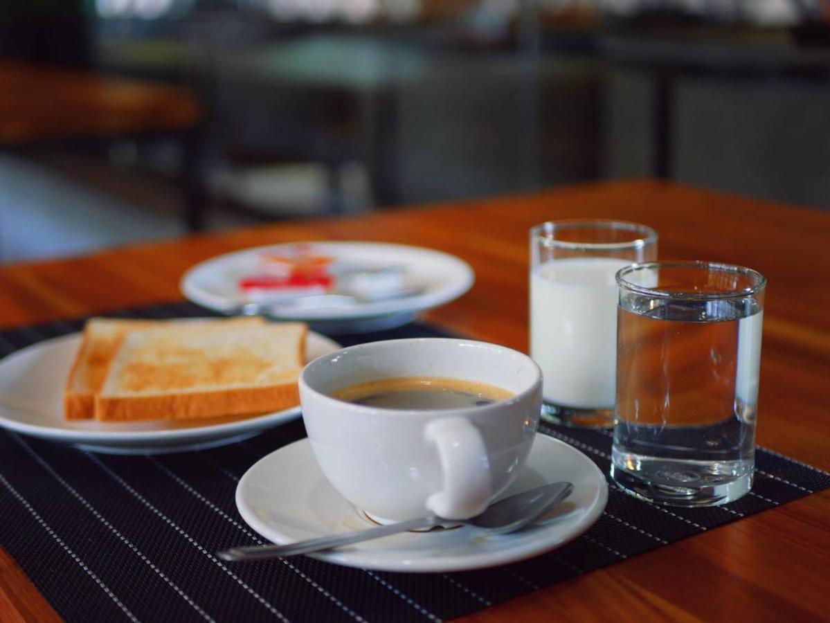 Ou Hotel Phitsanulok Εξωτερικό φωτογραφία
